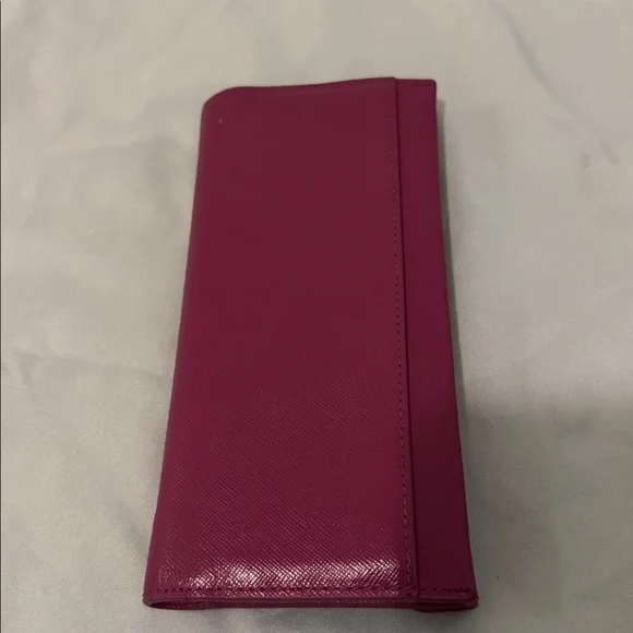 Tory Burch Women’s Purple And Gold Leather Envelope Wallet - Picture 2 of 5